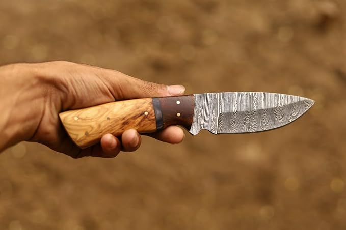 Custom Handmade Fixed Blade Hunting Knife - 9 Inch hand Forged Full Tang Knives For Hunting, Outdoor Camping, Hiking, Fishing, Bushcraft Knives With Leather Sheath. (Predator Hunter Knife)