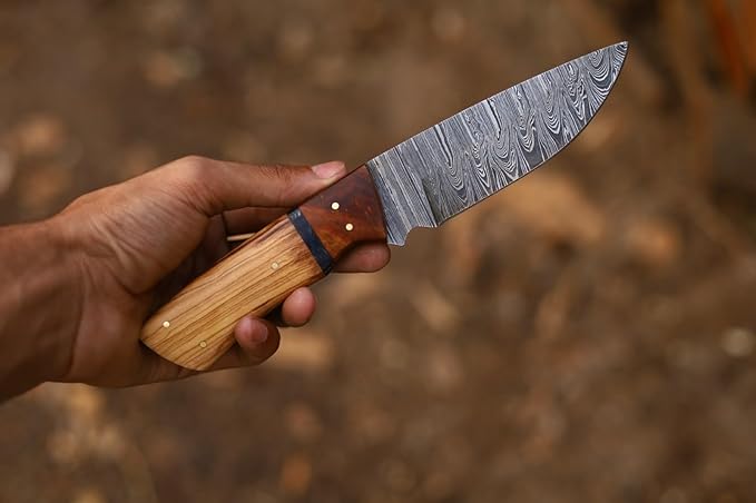 Custom Handmade Fixed Blade Hunting Knife - 9 Inch hand Forged Full Tang Knives For Hunting, Outdoor Camping, Hiking, Fishing, Bushcraft Knives With Leather Sheath. (Predator Hunter Knife)