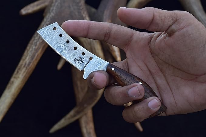 Knives Ranch Handmade High Carbon Damascus Steel Fixed Blade Knife ??6.25" Cowboy Ranch Knife with Rosewood Handle & Horizontal Carry Leather Sheath ??Hunting, Bushcraft, Camping, Survival, Scout Carry, EDC (3131-IRW)