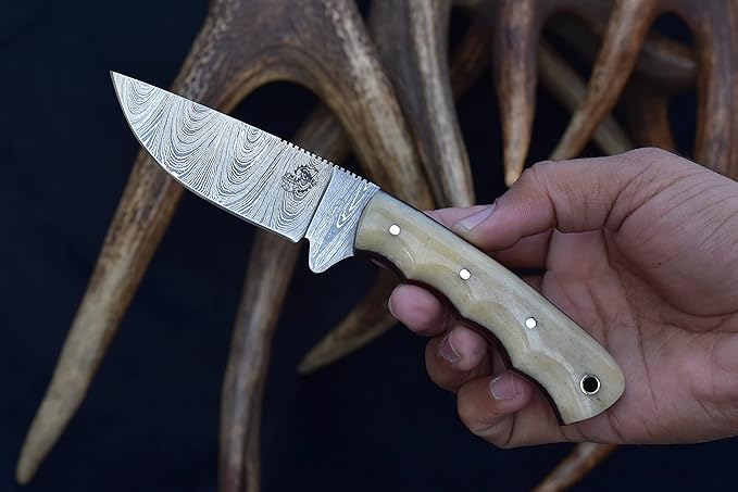 Knives Ranch Handmade 7-1/2" Arched Hunting Knife - Full Tang - Damascus Steel - Cattle Bone Handle - Heavy Duty Leather Sheath (3183-B)