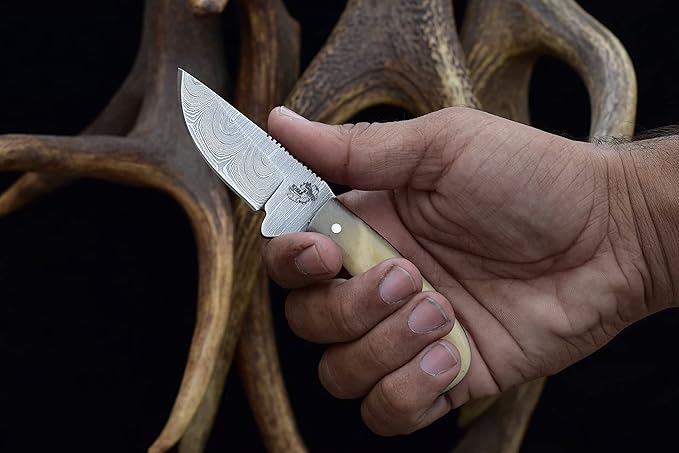 Knives Ranch Handmade Cowboy Style Dandy Knife - Perfect Size & Style for EDC & Skinning ??Cattle Bone Handle ??Heavy-duty Horizontal Carry Sheath (2006-B)