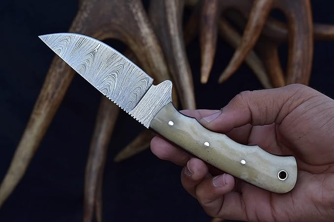 Knives Ranch Handmade 7-1/2" Arched Hunting Knife - Full Tang - Damascus Steel - Cattle Bone Handle - Heavy Duty Leather Sheath (3183-B)