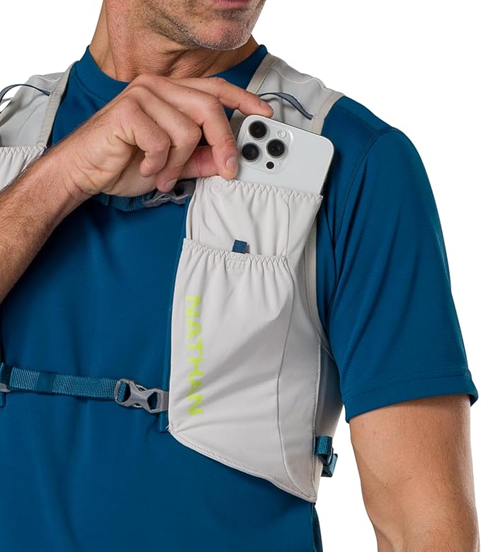 Nathan Pinnacle Featherlite 1.5L Hydration Vest for Running ??Ultra-Lightweight, Compression-Fit with Hydrapak Soft Flask