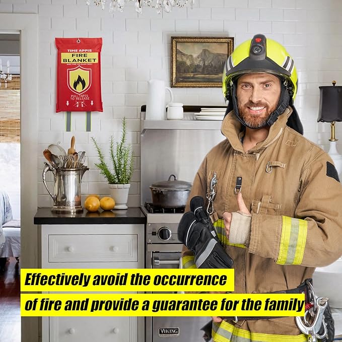 Fire Blanket, 40''x40'' Emergency Fireproof Blankets for Home and Kitchen, 4 Pack with Reflective Strips Heavy Duty Fiberglass Insulation Fireblanket, Emergency Survival Safety