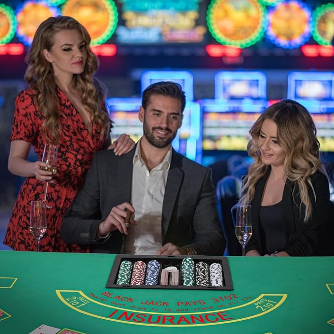 Foldable 7 Players Poker Table for Blackjack, Texas Hold'em Table with Stainless Steel Cup Holder, Casino Leisure Table for Card Games, Dominoes, Board Games,Green Speed Felt