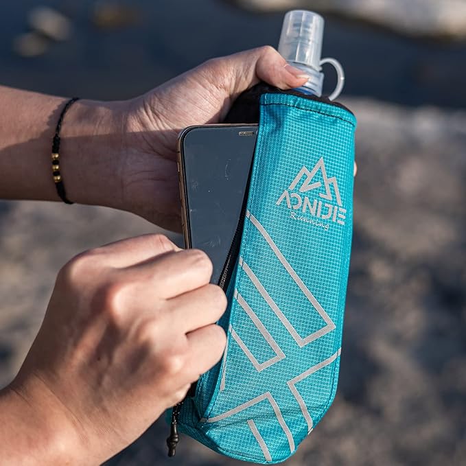 AONIJIE Quick Grip Handheld Water Bottle for Running, Hand Strap Hydration Pack with 500ml Handheld Soft Flask Water Bottle (Olive Green)