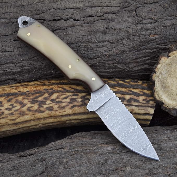 Knives Ranch EDC Hunting Knife - Carbon Steel Damascus - Bone Handle - Pancake Sheath (2001-B)