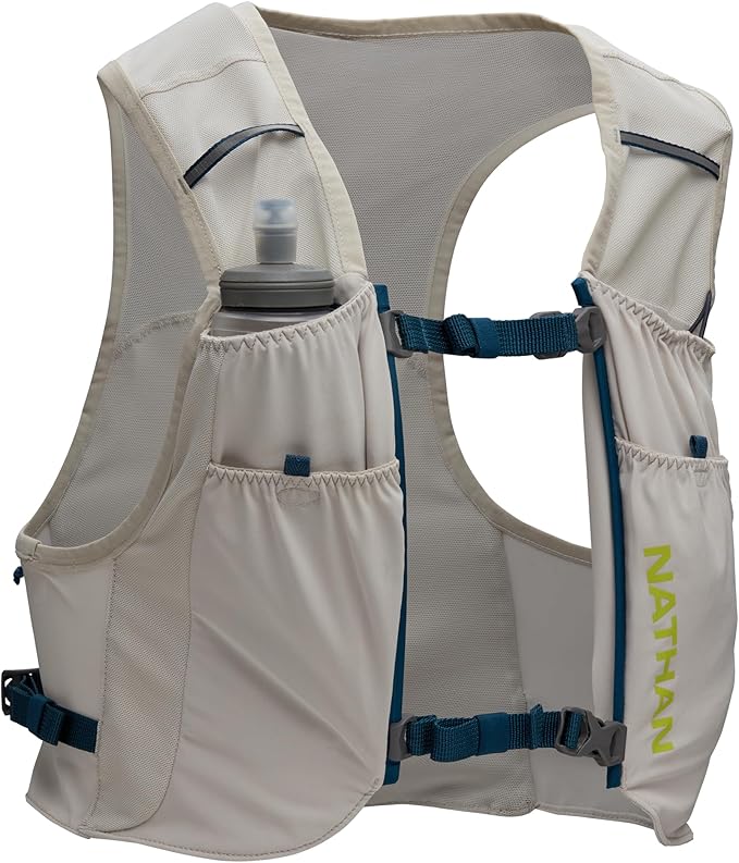 Nathan Pinnacle Featherlite 1.5L Hydration Vest for Running ??Ultra-Lightweight, Compression-Fit with Hydrapak Soft Flask