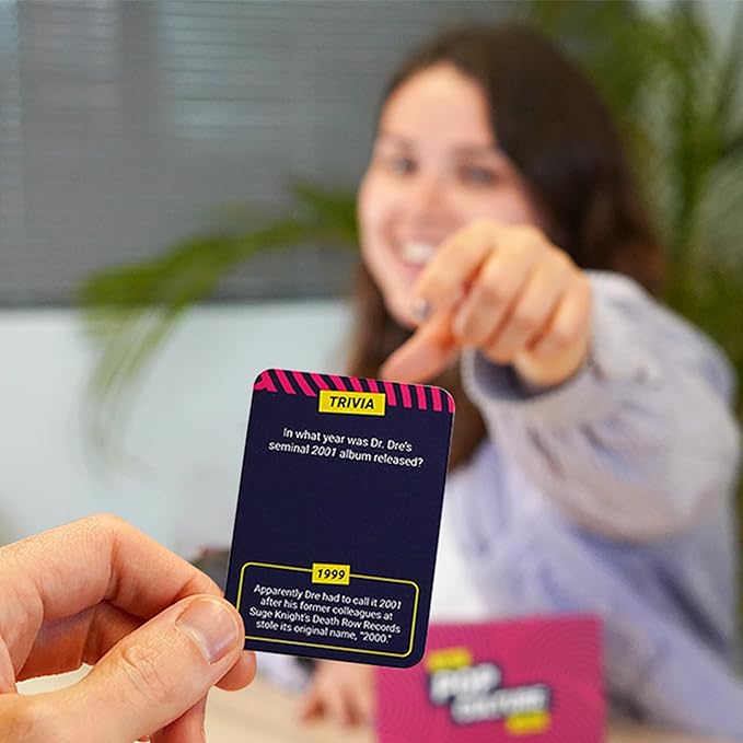 iykyk Popular Culture - Fun Quiz Game for Celebrity Gossip and Social Media Fans - 150 Quirky Questions - Perfect for Games Night, Parties, and Travel - Show Off Your Knowledge