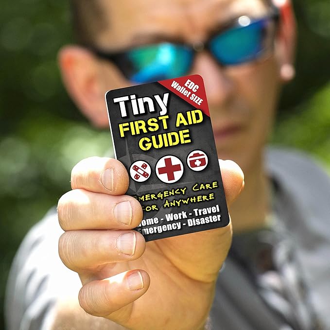 Tiny First Aid Guide: Emergency Medical Care for Anywhere - The Ultimate Step-by-Step, Everyday Carry: Survival Medicine Pocket, Micro-Guide, 5-Pack