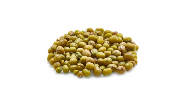 Yupik Organic Mung Beans, 2.2 lb (35.3 oz), USDA Certified, Kosher, Gluten-Free, Dried Legumes, Excellent Source of Protein & Fiber, Perfect for Sprouting, Soups & Salads