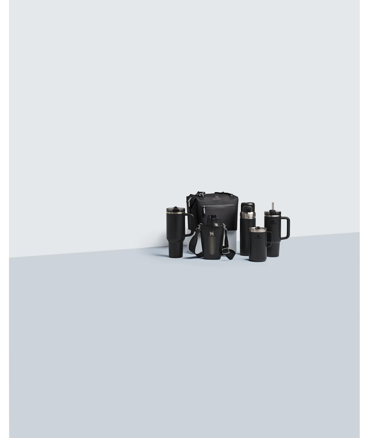 STANLEY Everyday Camp Mug 24oz | Drink Through Lid | Cup for Coffee, Tea and Drinks | Insulated