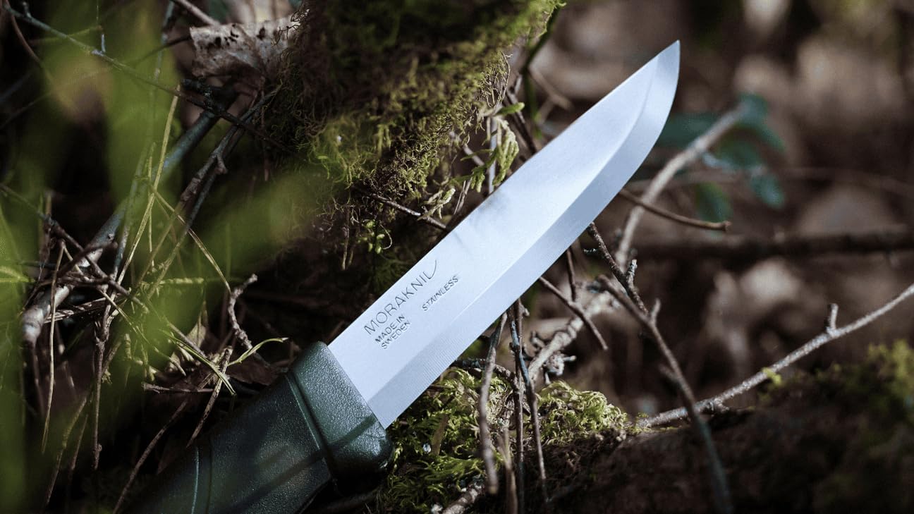 Morakniv Companion Fixed Blade Outdoor Knife with Stainless Steel Blade, 4.1-Inch, Military Green