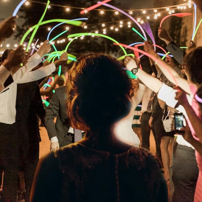 Glow Fever Glow Sticks Bulk 100ct 22'' Glow Necklaces with Connectors, Neon Light Sticks for Party Festivals Raves Concert Birthday Wedding, Red