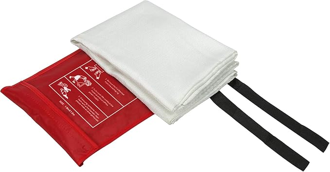 Fire Blanket, Fiberglass Survival Gear for Outdoor Situations, Emergency Retardant Blanket with Fire Suppression Properties, Easy to Use, Ideal for Home Safety and Survival Kits