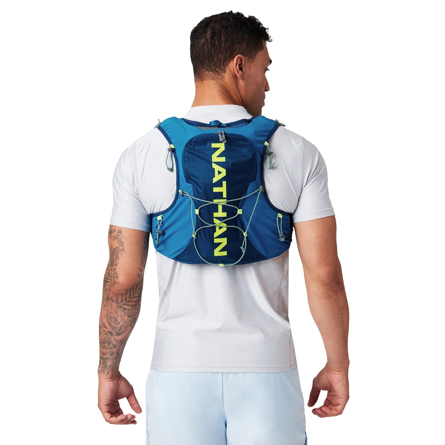 Nathan Vapor Air 3.0 7 Liter Hydration Vest w/ 2L Bladder, Air Mesh Shoulder Straps, Front Pockets