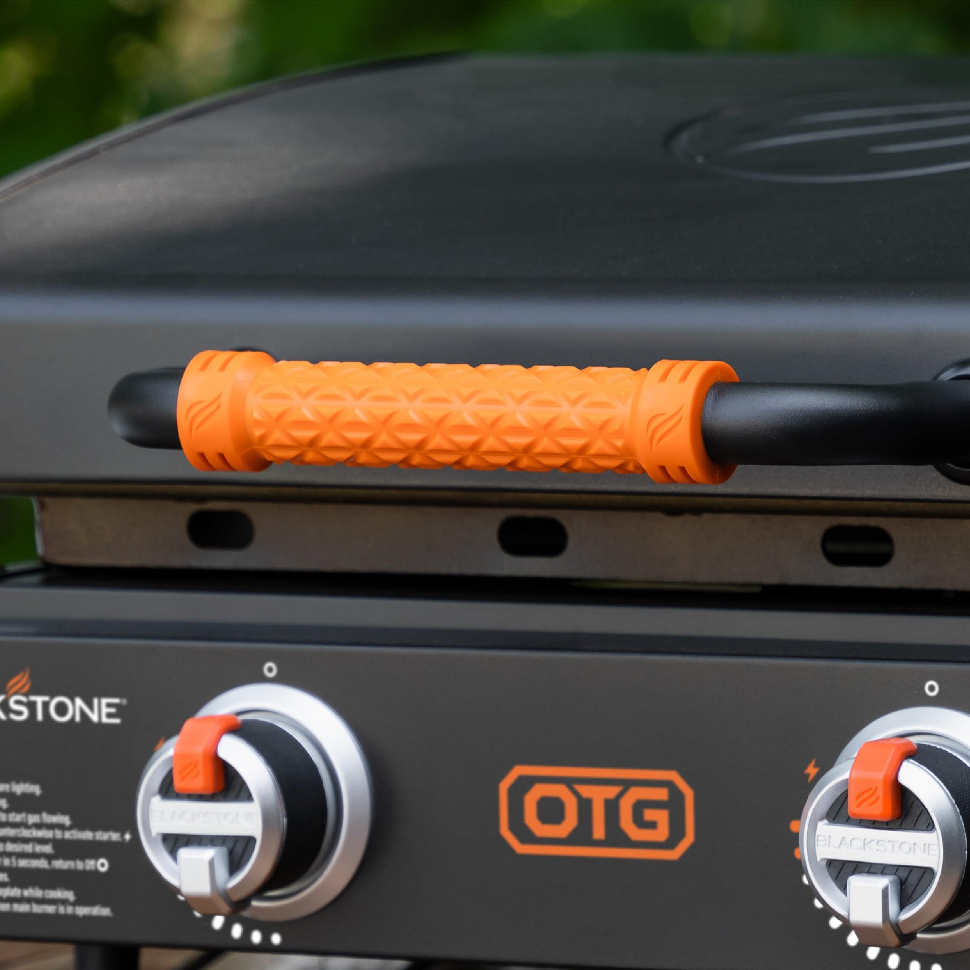 Blackstone OTG Outdoor Tabletop Griddle with Built-in Hood, Black, 22 Inch