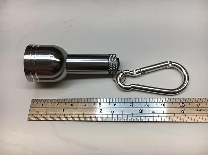 6 LED Flashlight with Metal Carabiner