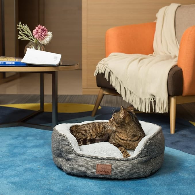 WINDRACING Cat Beds for Indoor Cats, Dog Bed for Small Dogs Breeds, Soft Kennel Bed, Comfy Durable Pet Sleeping Bed, Washable Roun Cat Bed & Non-Slip Bottom, Size 21" L x 18" W x 7" Th