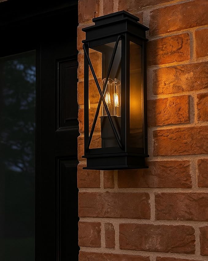 Hinkley Montecito Medium Wall Mount Outdoor Lantern - Modern, 1-Light, Aluminum, Clear Glass - Museum Black Finish