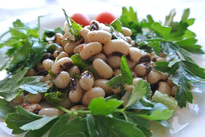 Food to Live Organic Black-Eyed Peas, 10 Pounds ??Raw Dried Cow Peas, Non-GMO, Bulk Beans, Product of the USA