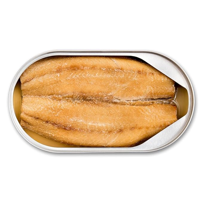 King Oscar Kipper Snacks, 3.54 Ounce Cans (Pack of 1), Lightly Smoked Herring Fillets, Wild Caught Canned Herring