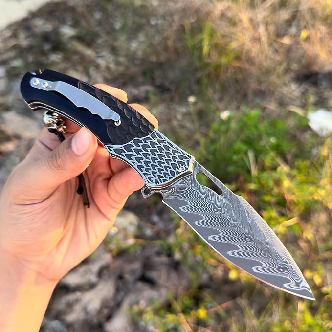 Quality pocket knives for men and women，Damascus Steel Pocket Folding Knife，With leather sheath, Ebony Handle，Engraved feather pattern，Outdoor camping, EDC carrying adventure, Hiking trip, gift