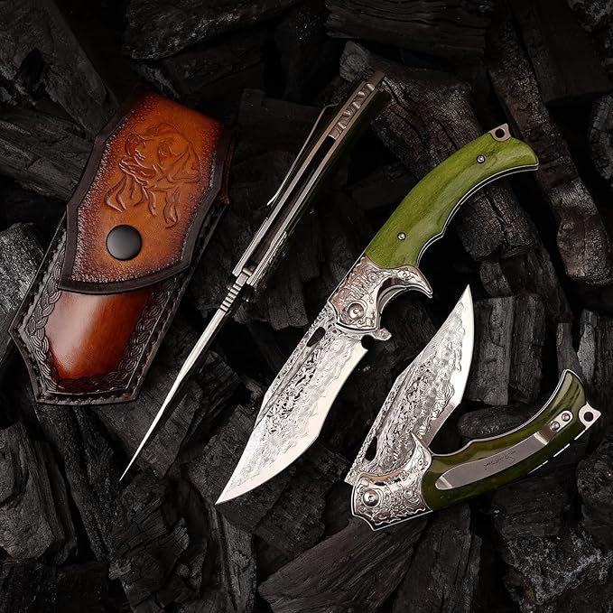 Damascus Steel Folding Knife, 3.6 '' VG10 Sandwich Damascus Steel bone Handle with Pocket Clip, for Camping and Travel EDC