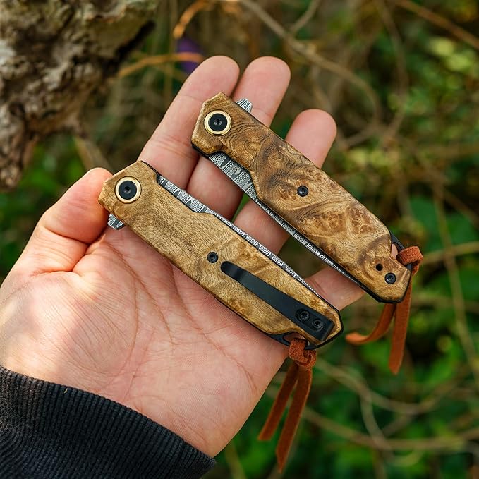 VNLA Damascus Folding Pocket Knife,Handmade knife,Forged Damascus Steel Blade,handle made of maple Wood leaf.with Reversible Pocket Clip,Suitable for Hiking carry EDC