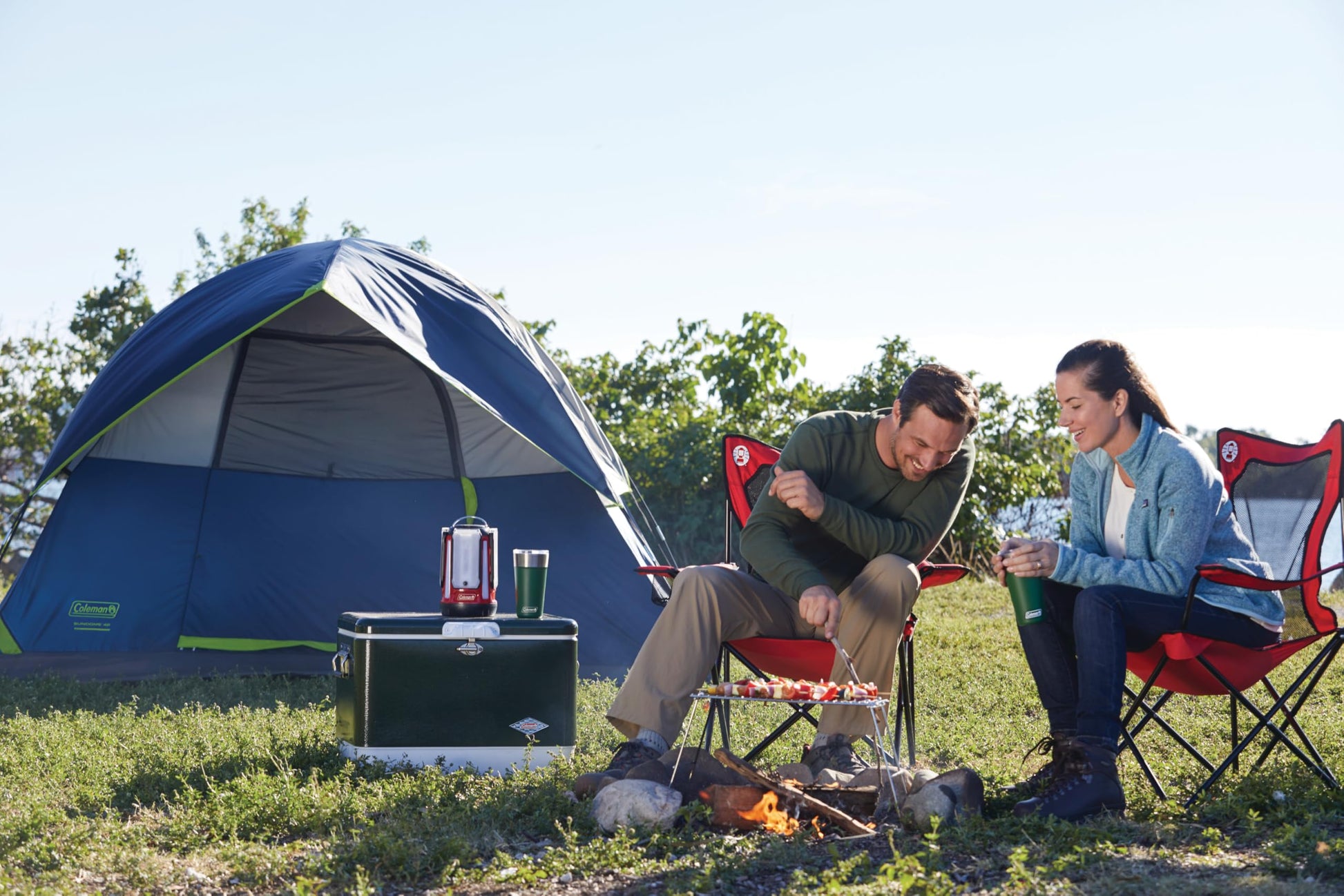 Coleman Sundome Camping Tent with Rainfly, 2/3/4/6 Person Tent Sets Up in 10 Mins, Weatherproof
