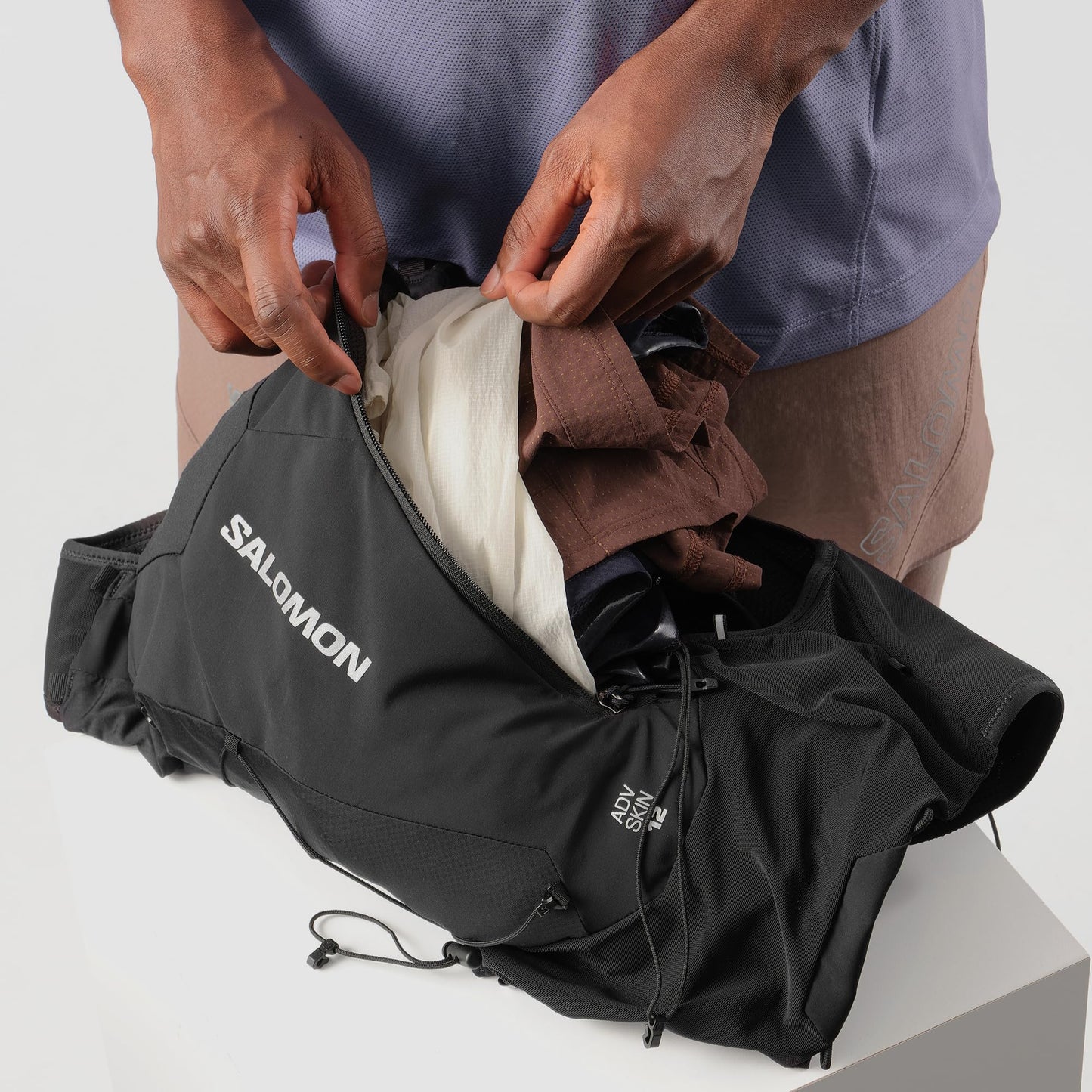 Salomon Unisex Advance Skin 12 | 12 Liter Hydration Trail Running Vest, Black, Medium