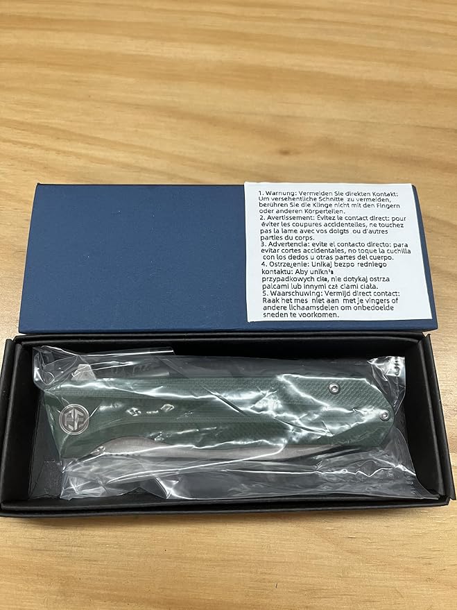 Petrified fish G10 handle D2 steel blade 2CR13 liner ball bearing flipper folding knife camping hunting EDC pocket tool PF818 (Green, Stonewash)