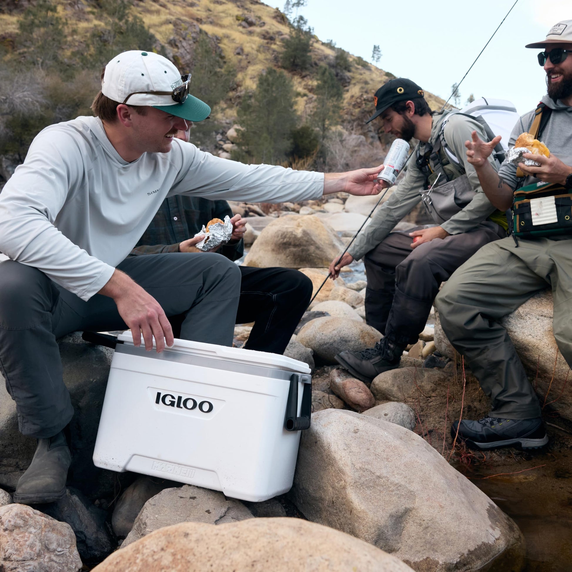 Igloo 25 QT Latitude Marine Ultra White Cooler