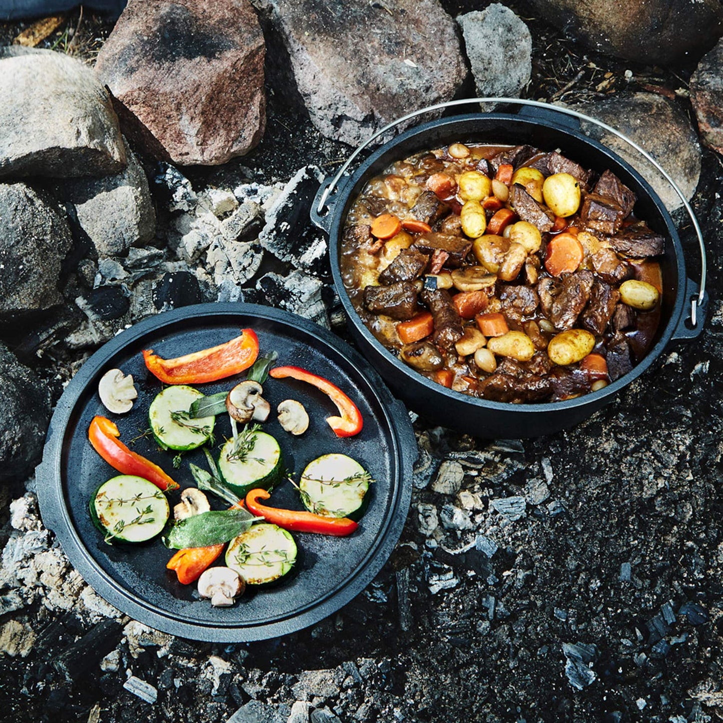 Uno Casa 6Qt Cast Iron Camping Dutch Oven with Lid Lifter and Storage Bag - Pre-Seasoned Outdoor