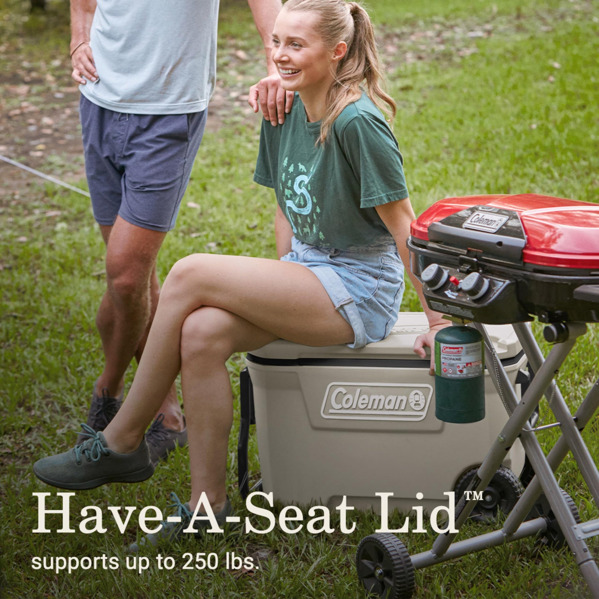 Coleman Classic Series Insulated Portable Cooler, Leak-Resistant Outdoor Hard Cooler Keeps Ice up