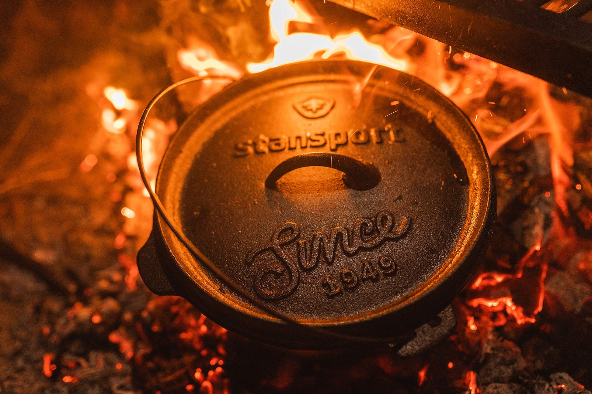 Stansport's Cast Iron Dutch Oven with Lid (16018-20) - 2 Quart Capacity, Durable Cast Iron