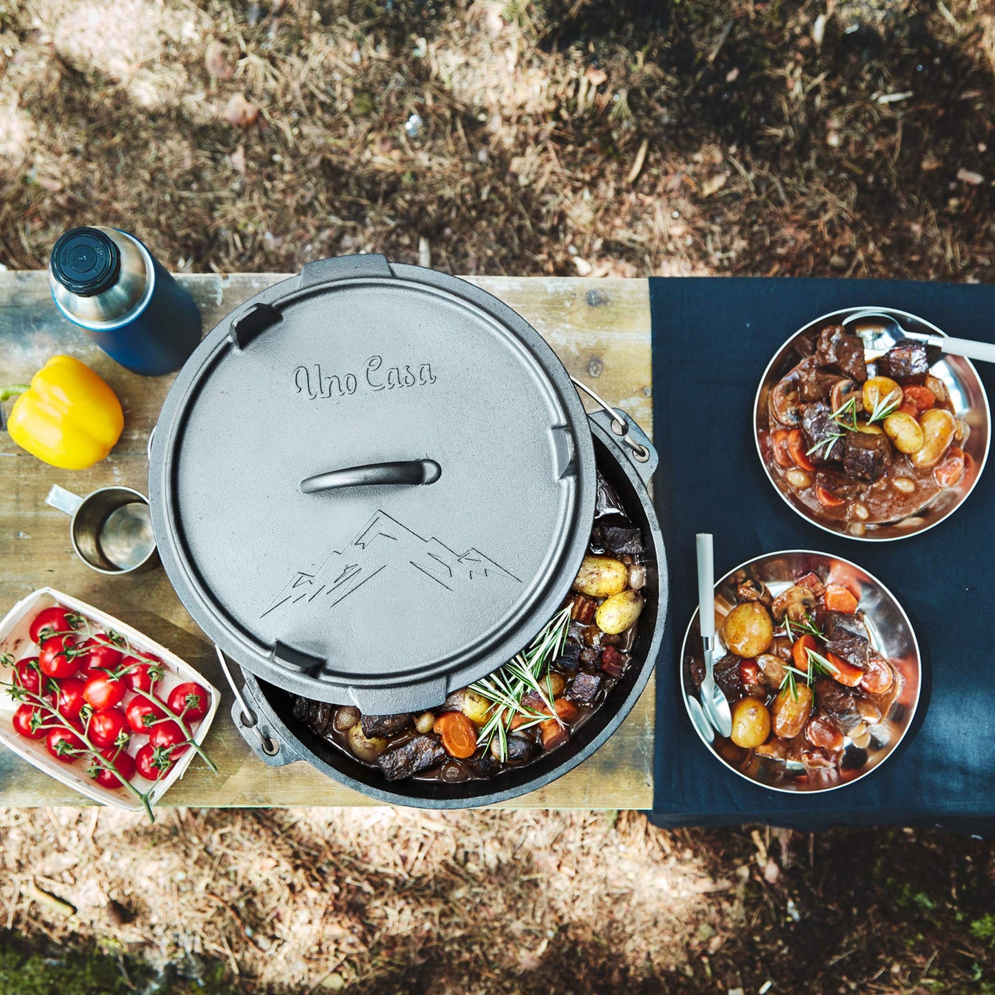 Uno Casa 6Qt Cast Iron Camping Dutch Oven with Lid Lifter and Storage Bag - Pre-Seasoned Outdoor