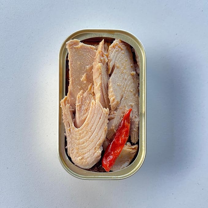 Natural Catch Tuna Filets Variety Pack, Hand Cut, Pole & Line Caught, 130 Calories Gluten-Free, Paleo, Keto Friendly, Premium Yellowfin & Albacore Tuna in Extra Virgin Olive Oil (4.4 oz per can- Pack of 12) (Variety)
