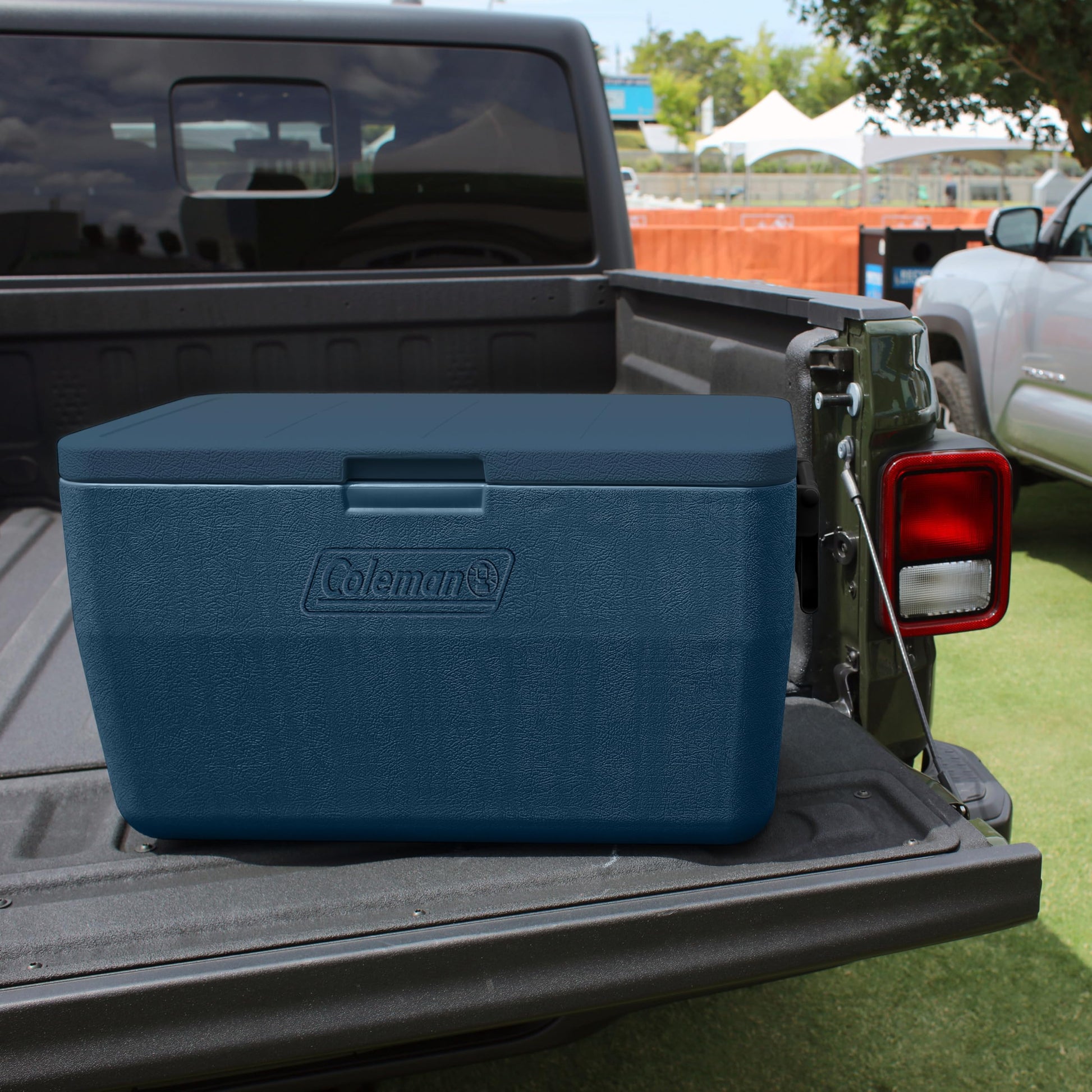 Coleman Chiller 48qt Portable Cooler with Ice Retention and 2-Way Heavy Duty Handles, Leak