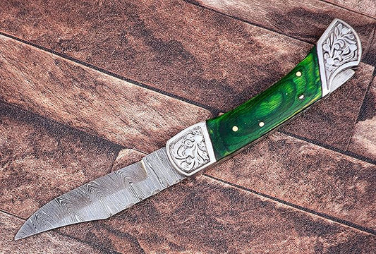 9" long Folding Knife, Bull Horn Scale with Engraved steel bolster, custom made 4" Hand Forged Damascus steel blade Cow hide leather sheath with belt loop (Bull Horn) (Parrot green)